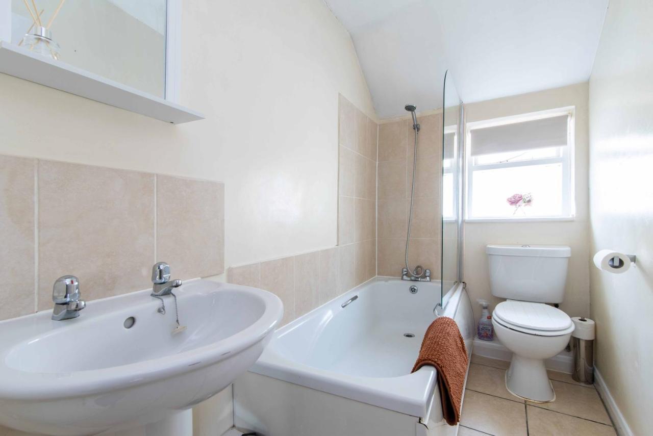Characterful 2 Bedroom Apartment - Central Location Castle Donington Exterior photo