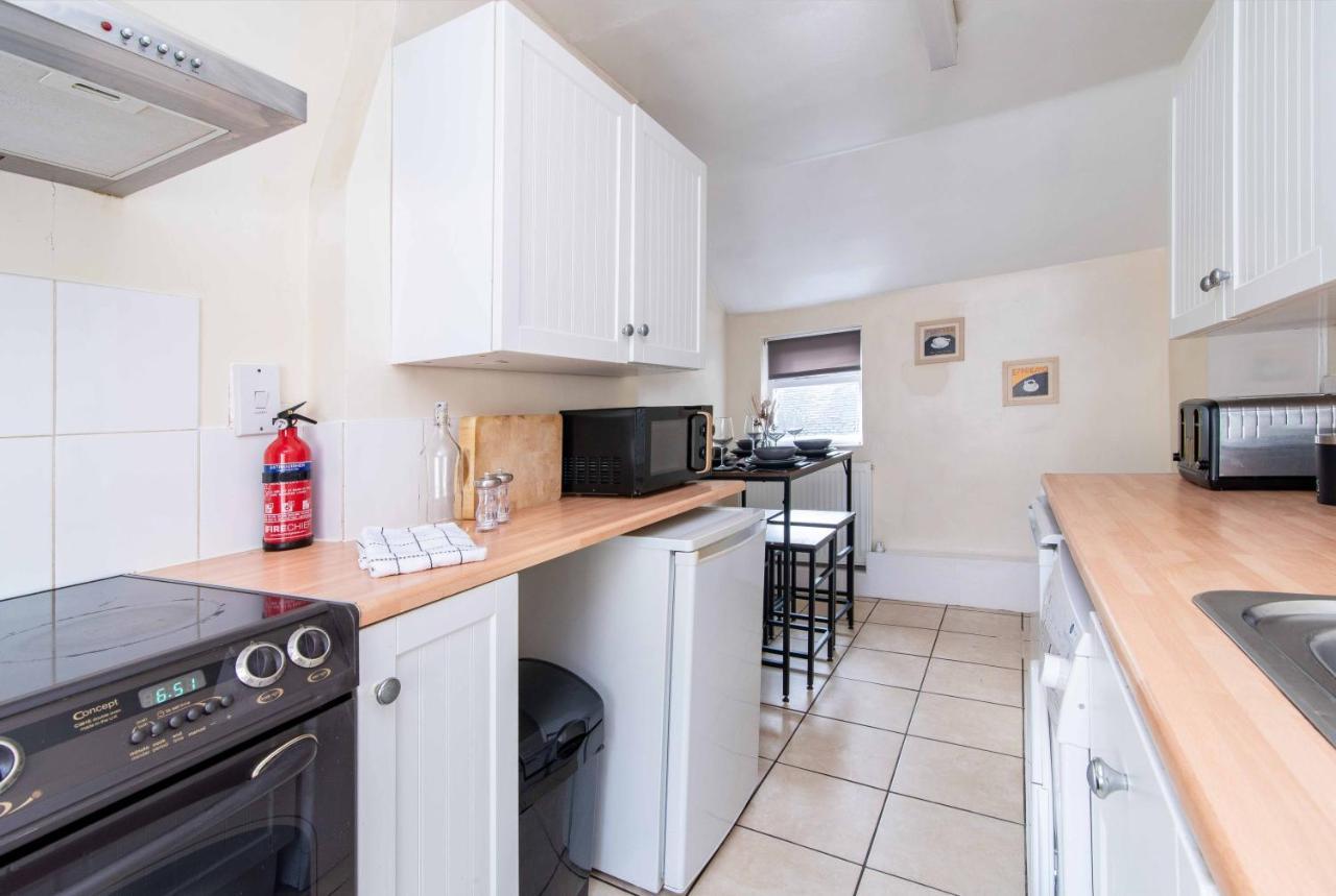Characterful 2 Bedroom Apartment - Central Location Castle Donington Exterior photo